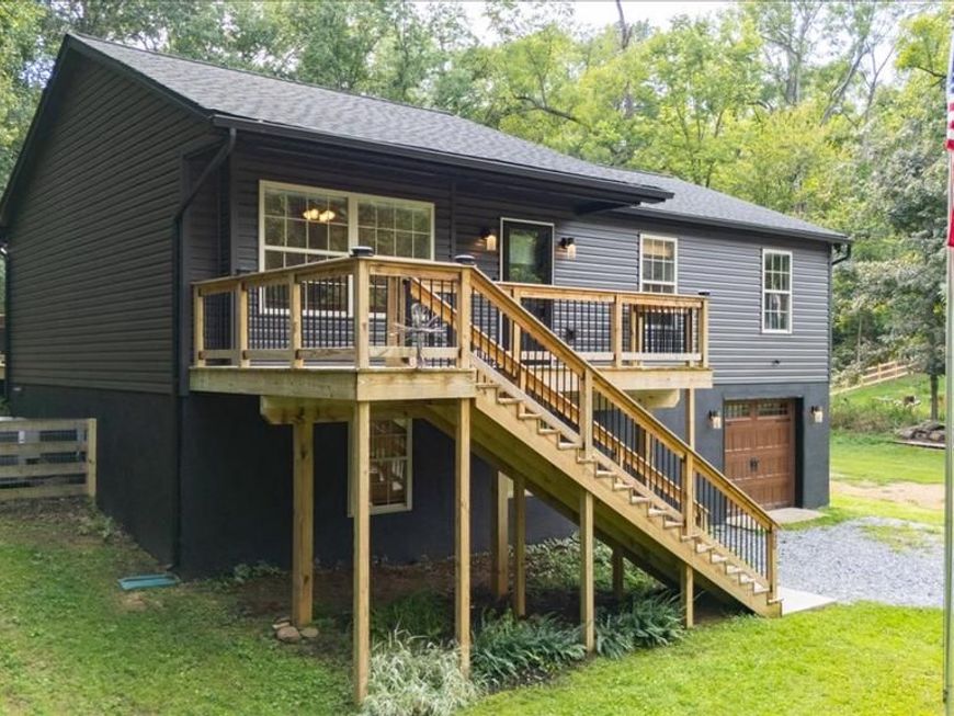 360 Foothill Lane, Harpers Ferry, WV 25425 Main Photo