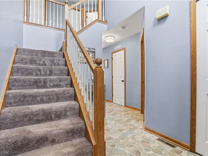 12530 Lineage Circle NW, Uniontown, OH 44685 Photo 14