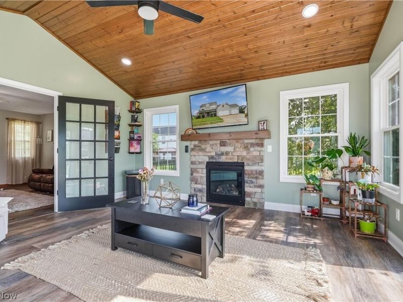 12530 Lineage Circle NW, Uniontown, OH 44685 Photo 18