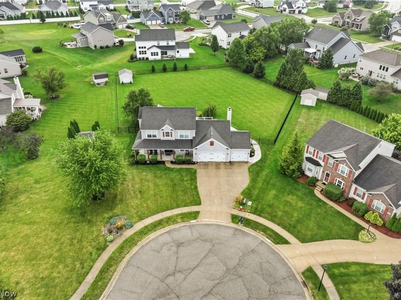 12530 Lineage Circle NW, Uniontown, OH 44685 Photo 2