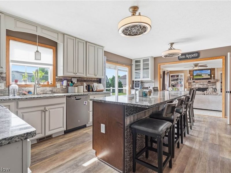 12530 Lineage Circle NW, Uniontown, OH 44685 Photo 20
