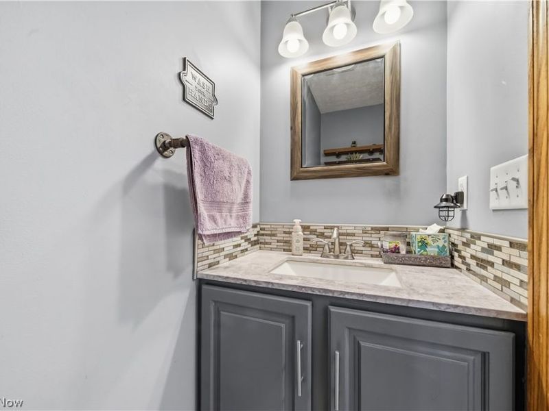 12530 Lineage Circle NW, Uniontown, OH 44685 Photo 25