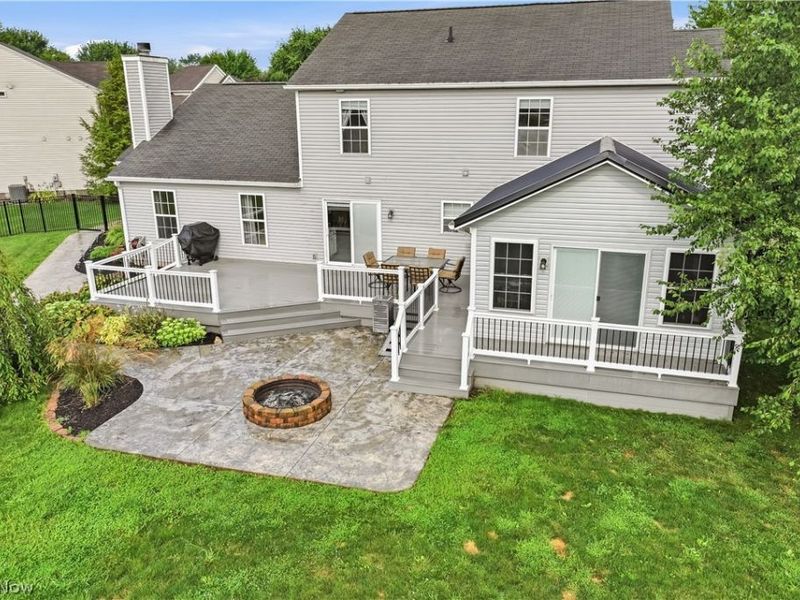 12530 Lineage Circle NW, Uniontown, OH 44685 Photo 4