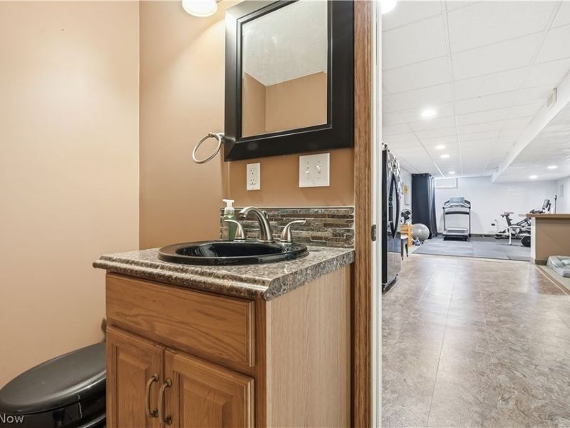 12530 Lineage Circle NW, Uniontown, OH 44685 Photo 42