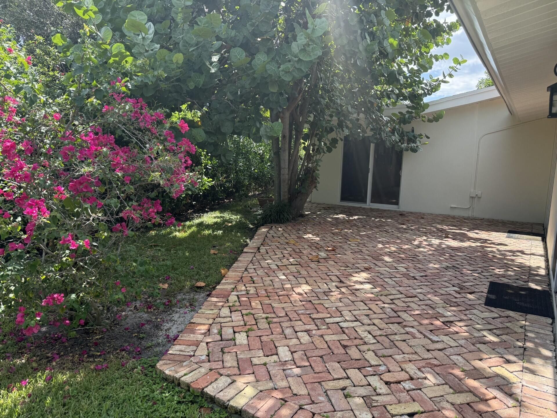 228 Lake Terrace, Delray Beach, FL 33444 Photo