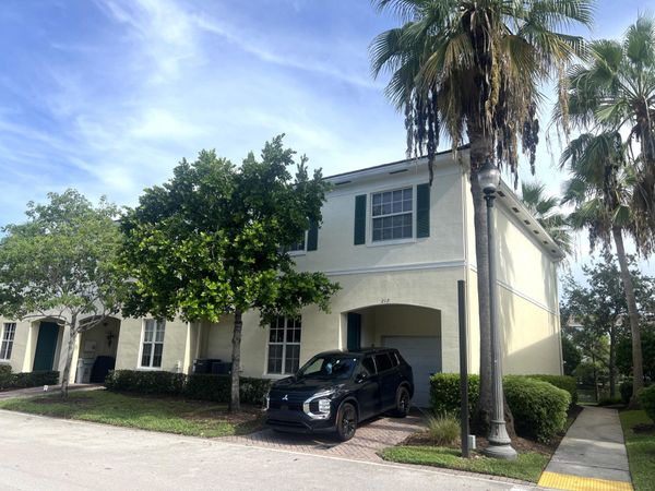 219 SW 7th Street, Pompano Beach, FL 33060