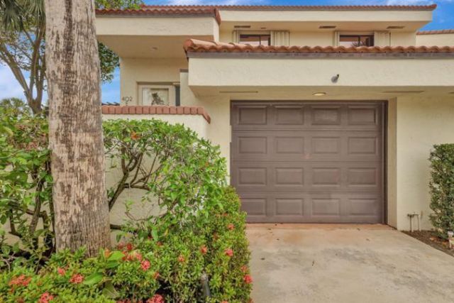 402 Sea Oats Drive, Unit E, Juno Beach, FL 33408 Photo
