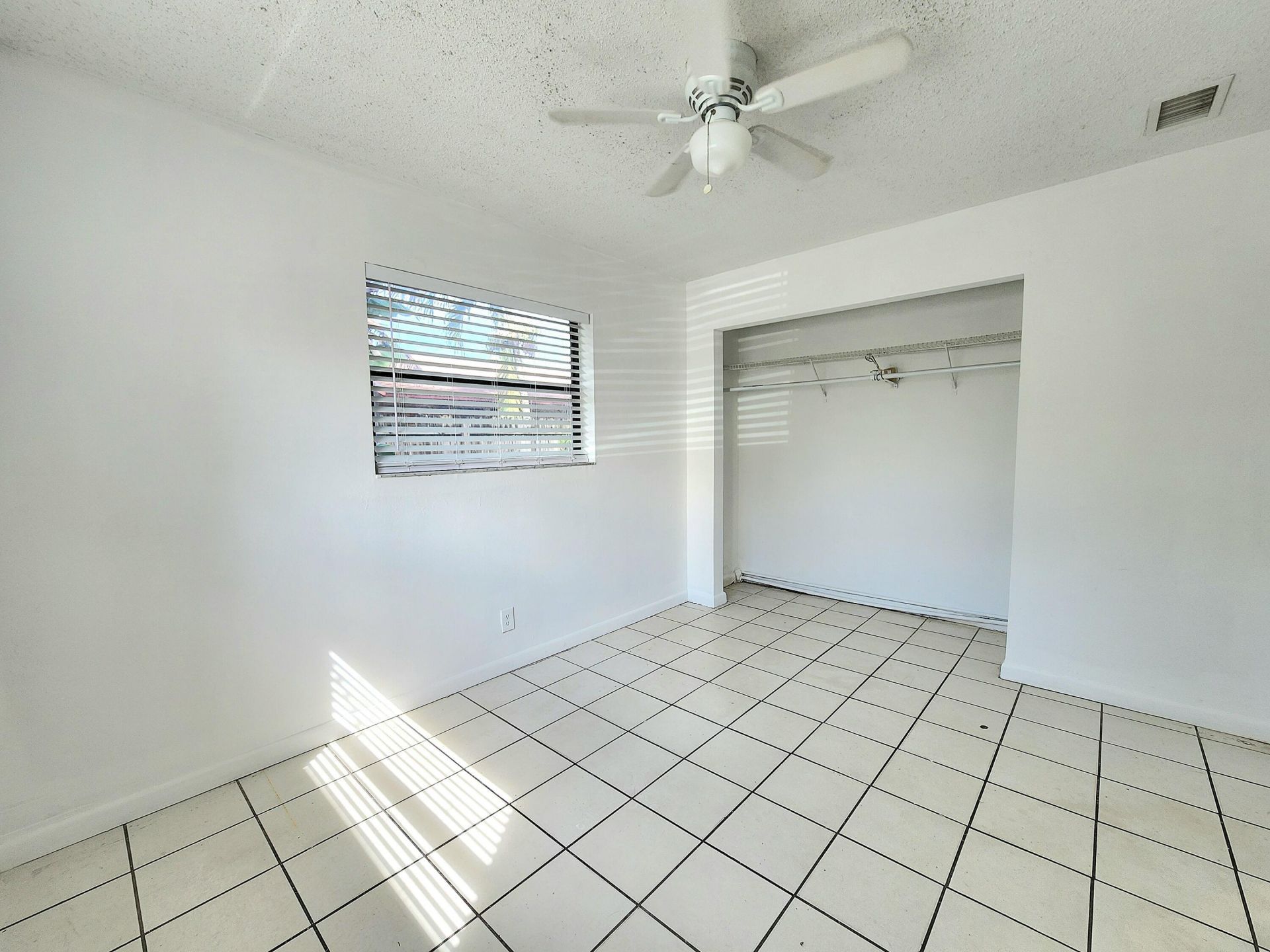 215 SW 1st Court, Unit 1-2, Pompano Beach, FL 33060 Photo