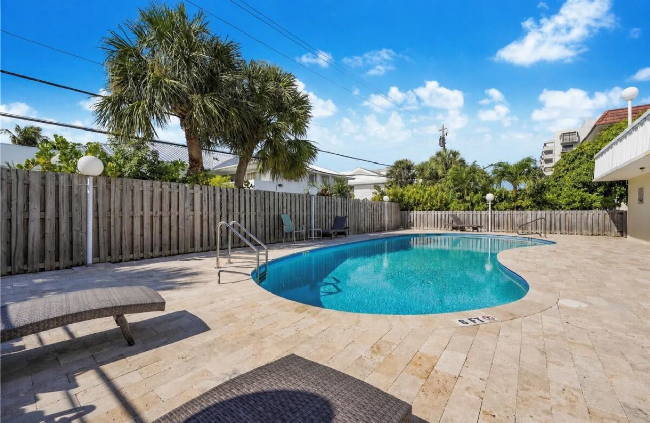 200 Galen Drive, Unit 308, Key Biscayne, FL 33149 Photo