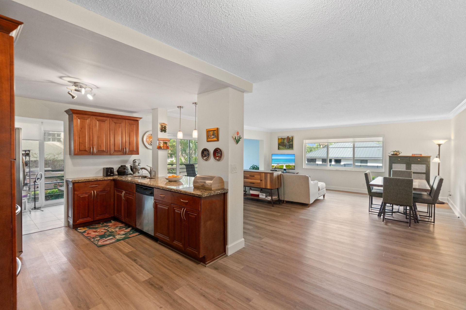 3050 NE 47th Court, Unit 108, Fort Lauderdale, FL 33308 Photo