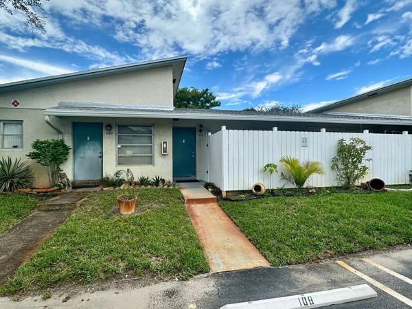 3000 NW 5th Terrace, Unit 107, Pompano Beach, FL 33064