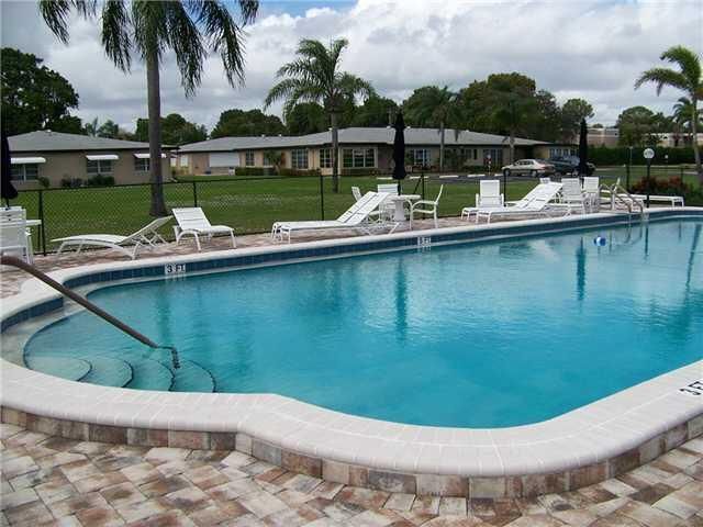 892 High Point Boulevard N, Unit B, Delray Beach, FL 33445 Photo