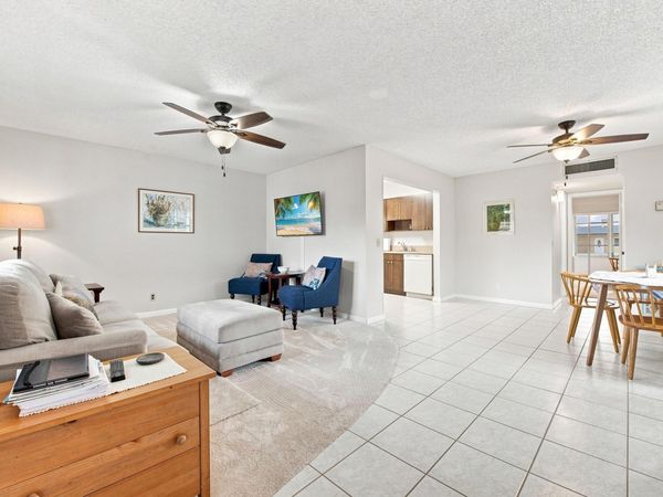 479 Burgundy J, Delray Beach, FL 33484