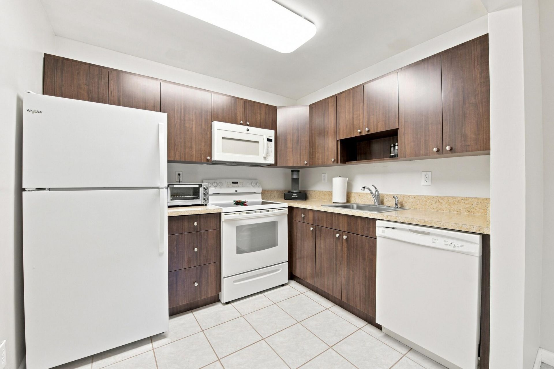 479 Burgundy J, Delray Beach, FL 33484 Photo