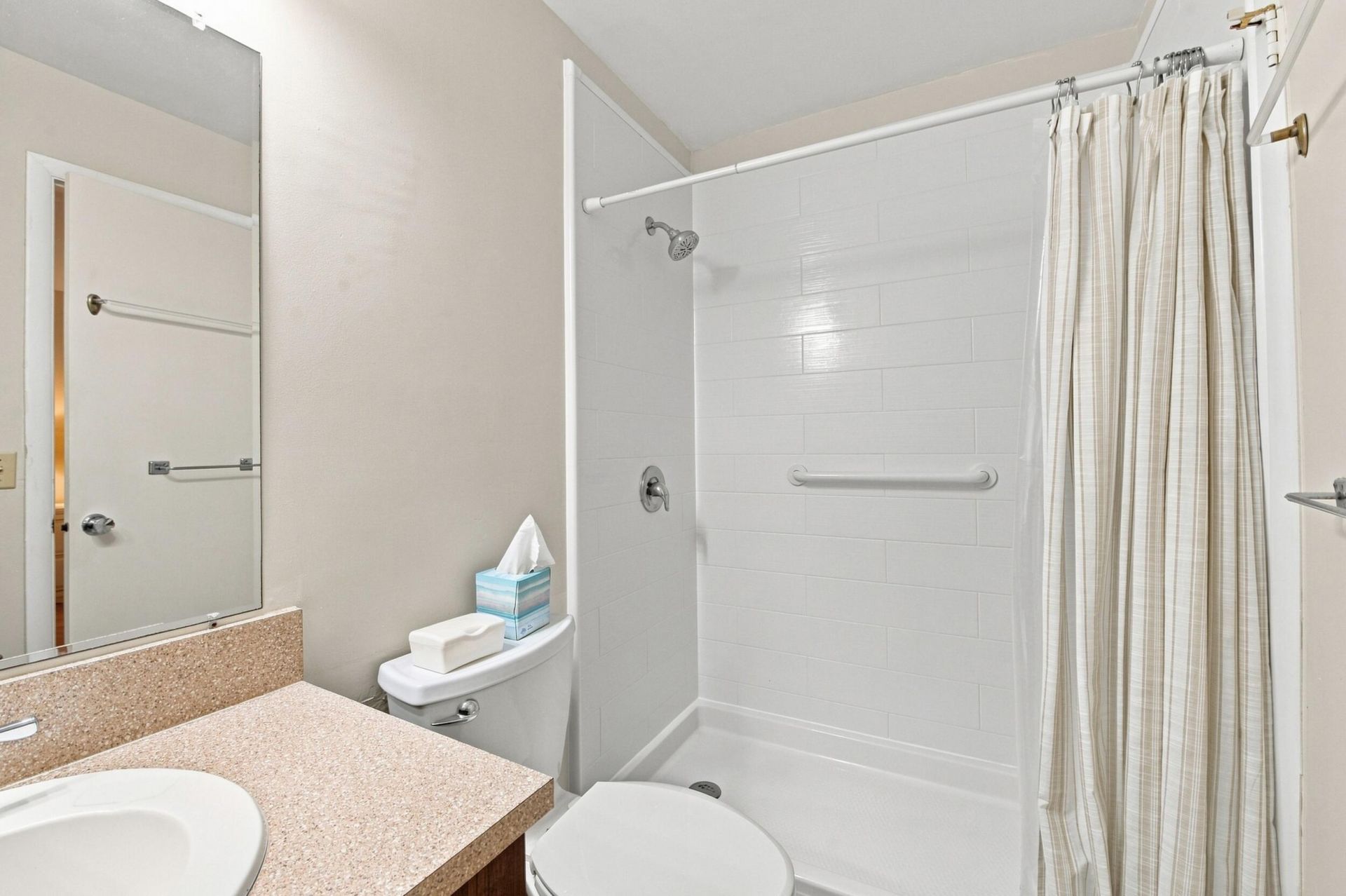 479 Burgundy J, Delray Beach, FL 33484 Photo