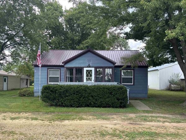 205 S 3rd Street, Avoca, WI 53506