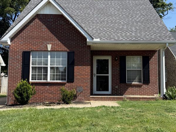 520 Freedom Ct , Murfreesboro, TN 37129