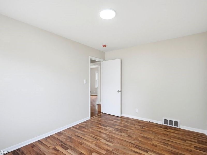 20777 Bowling Green Road, Maple Heights, OH 44137 Photo 11