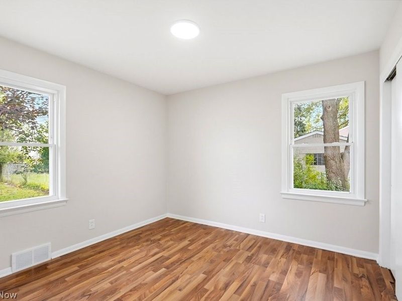 20777 Bowling Green Road, Maple Heights, OH 44137 Photo 12
