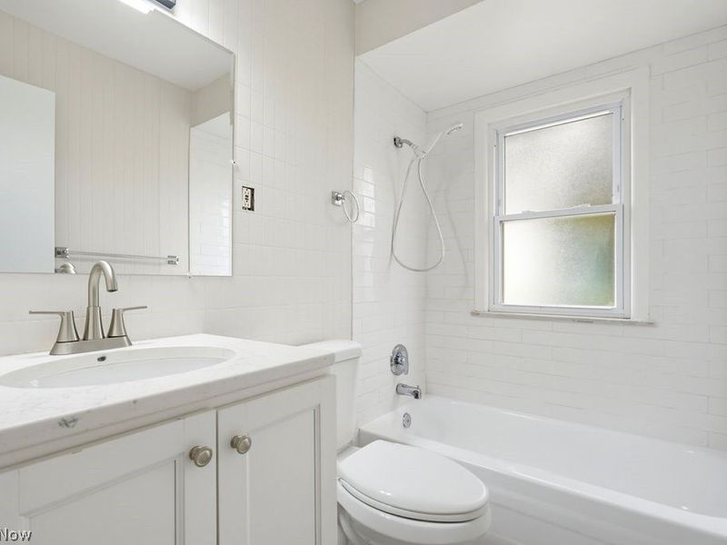 20777 Bowling Green Road, Maple Heights, OH 44137 Photo 13