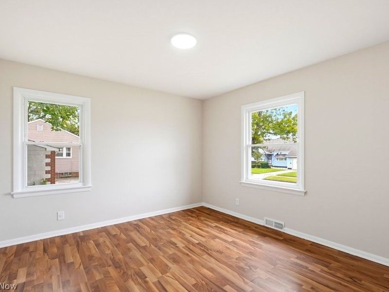 20777 Bowling Green Road, Maple Heights, OH 44137 Photo 9