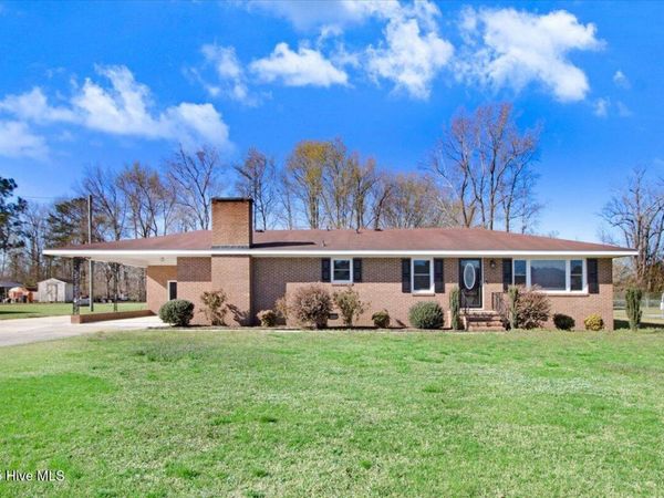 1676 Tommys Road , Goldsboro, NC 27534
