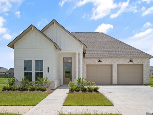4451 Camargue Avenue, Baton Rouge, LA 70820