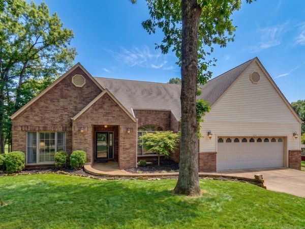 120 Pineapple Drive, Hot Springs, AR 71913