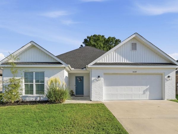 1430 E Siebenmorgen , Conway, AR 72034