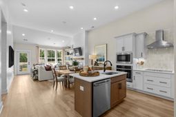 2725 Summer Breeze Ln photo 4