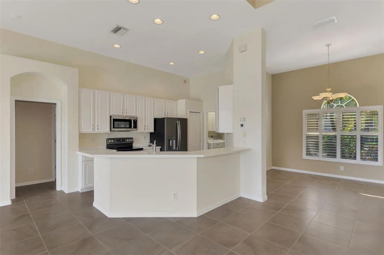 6721 Carlyle Lane, Sarasota, FL 34243 Photo