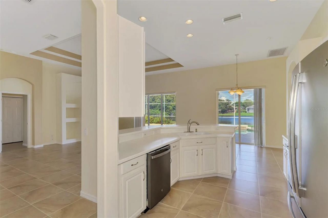 6721 Carlyle Lane, Sarasota, FL 34243 Photo