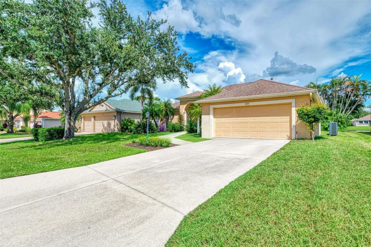 6721 Carlyle Lane, Sarasota, FL 34243 Photo