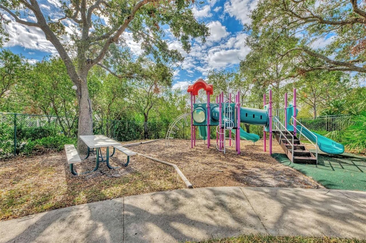 6721 Carlyle Lane, Sarasota, FL 34243 Photo