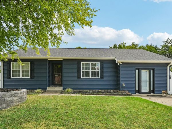 1124 Nelson Dr, Madison, TN 37115