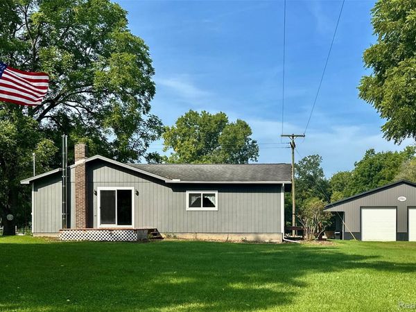4520 Dutton Road , Iosco Township, Mi 48137
