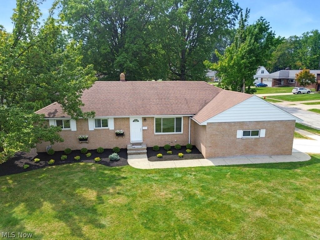 766 Radford Drive , Richmond Heights, OH 44143