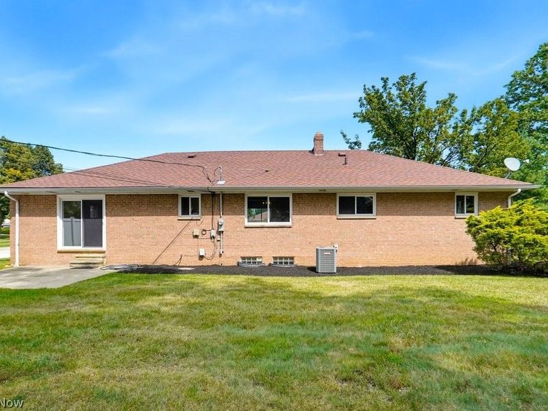 766 Radford Drive, Richmond Heights, OH 44143 Photo 6