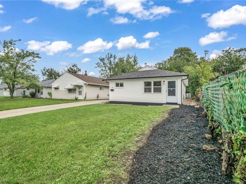 601 Northfield Road, Bedford, OH 44146 Photo 4
