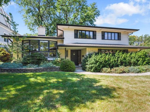 5300 Fair Elms Avenue, Western Springs, IL 60558