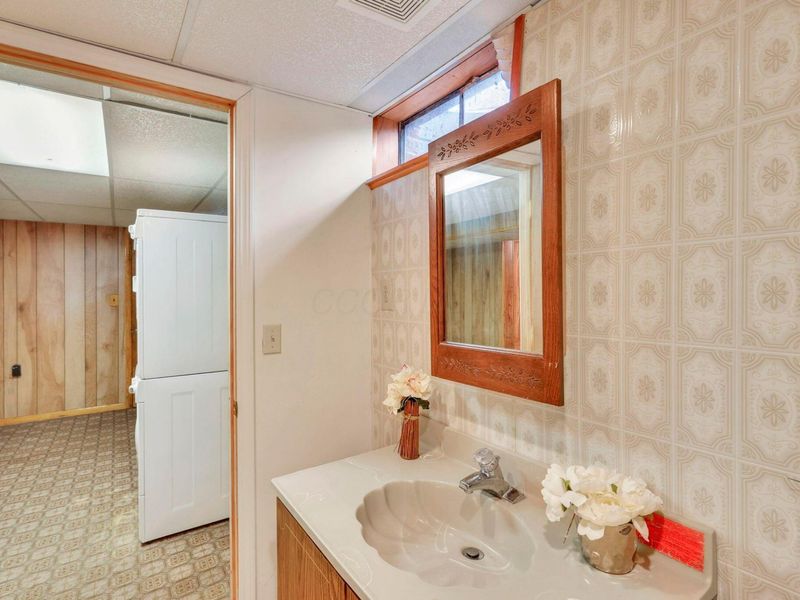 823 Wayne Drive , Heath, OH 43056 Photo 37