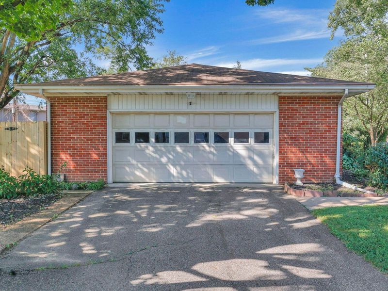 823 Wayne Drive , Heath, OH 43056 Photo 7