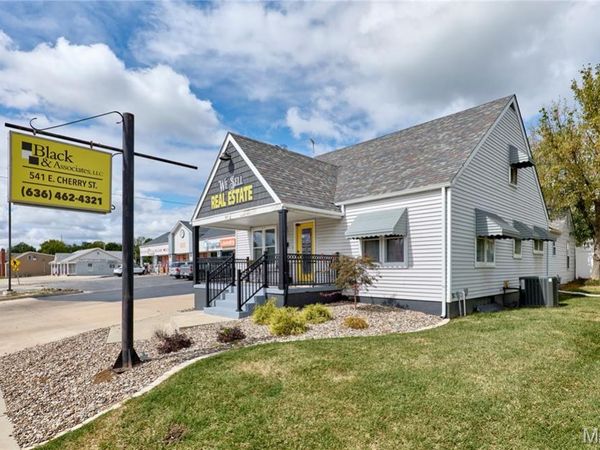 541 E Cherry Street, Troy, MO 63379