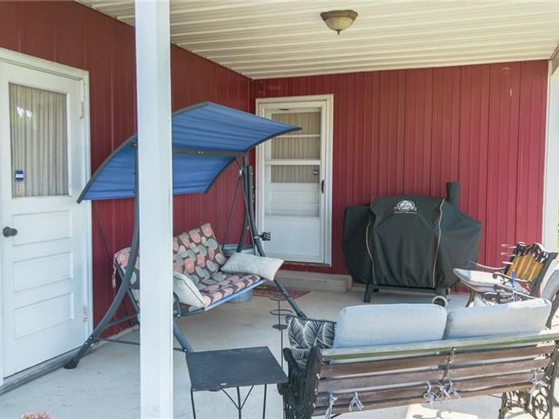 10700 State Line Road, New Paris, OH 45347 Photo 9