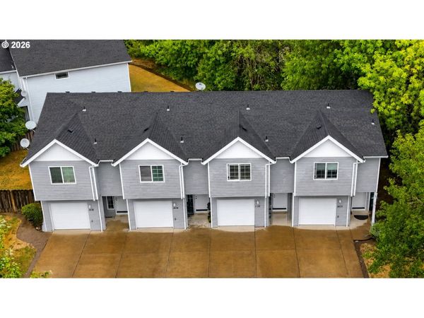 1400 FALCON LOOP, Independence, OR 97351
