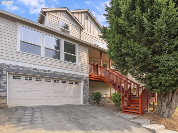 21754 NE Couch CT, Gresham, OR 97030