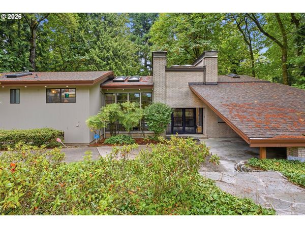 15300 SE MINERVA RD, Milwaukie, OR 97267