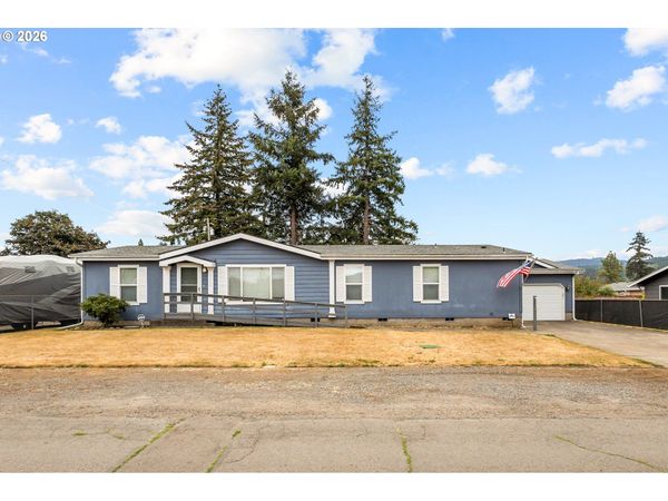 1100 SW 2ND AVE, Mill City, OR 97360