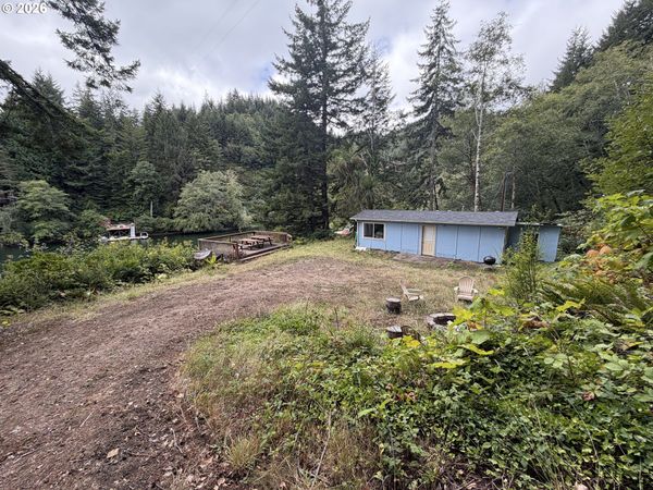 6260 BLACK BEAR RD, Florence, OR 97439