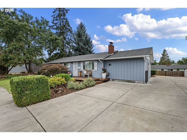936 QUINALT ST, Springfield, OR 97477